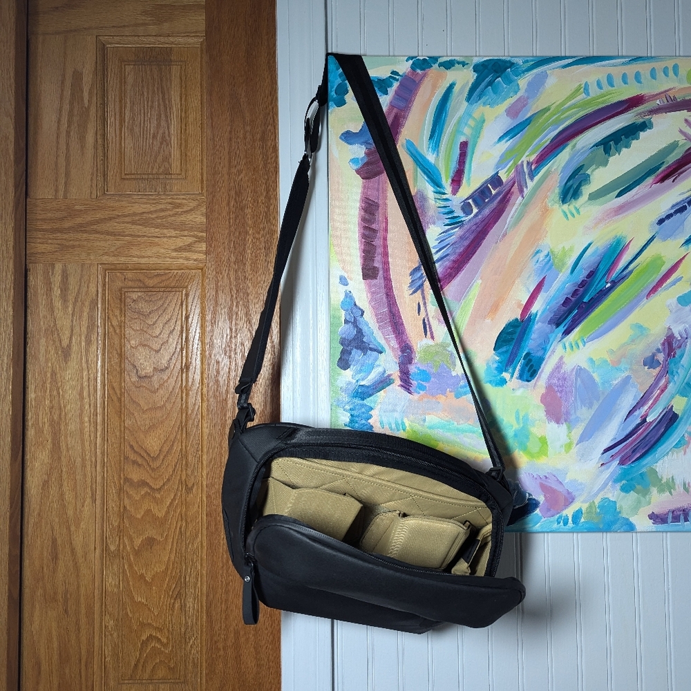 Peak Design Crossbody Camera Bag